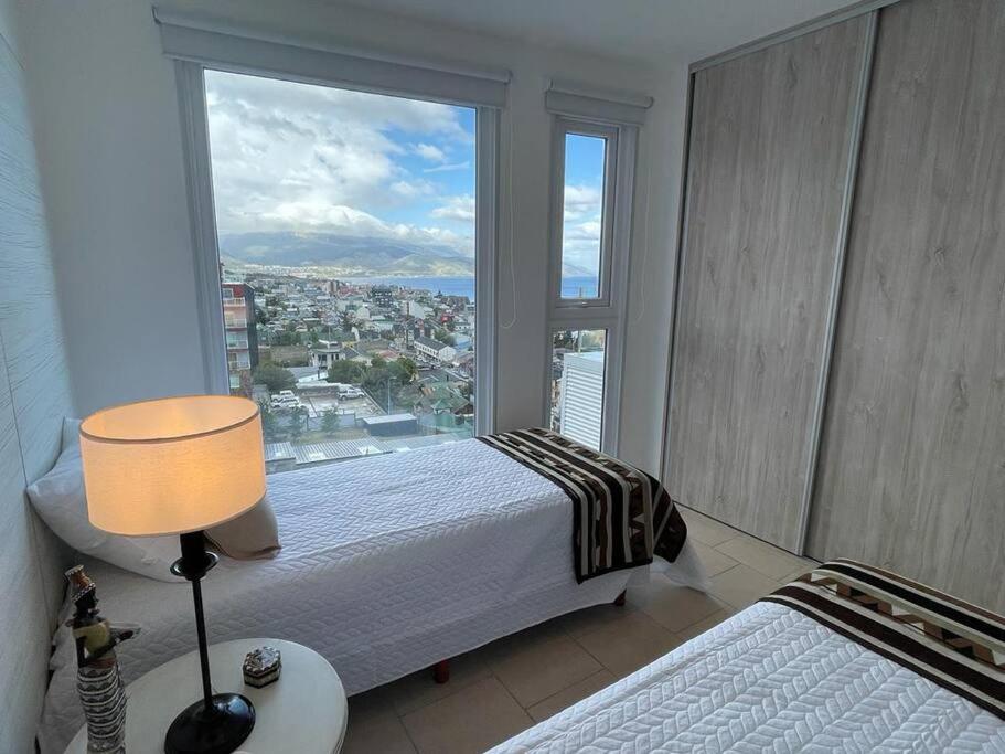 Ocean & Mountain View Apartment Ushuaia Exterior photo