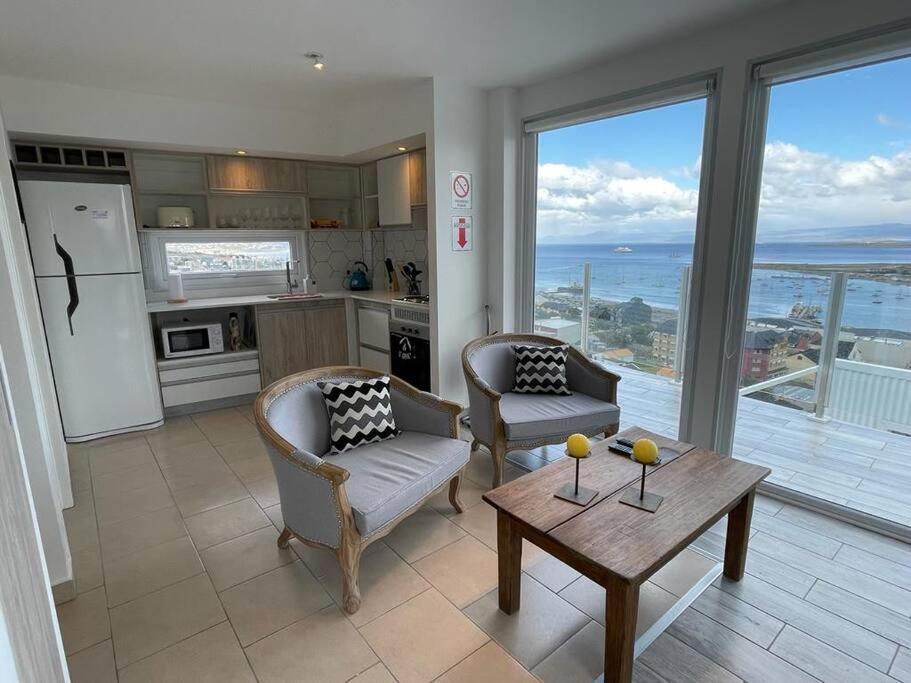 Ocean & Mountain View Apartment Ushuaia Exterior photo